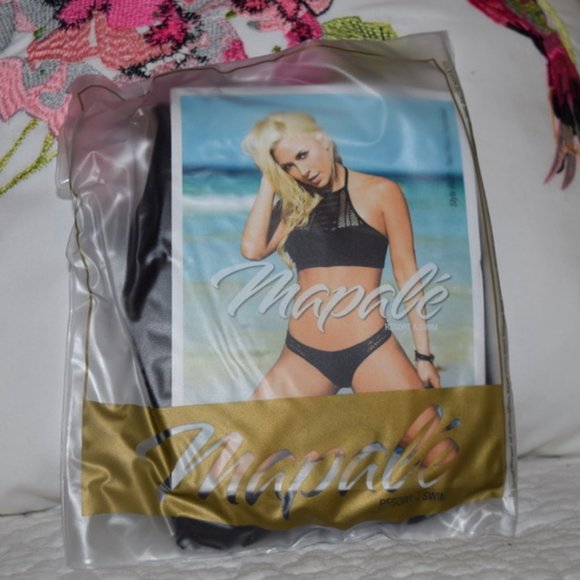 Black Mesh High-Neck Halter Bikini Top & Bottoms S - Picture 3 of 6